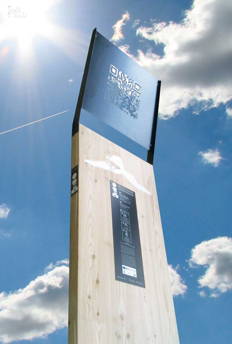 Totem QR Ciel PIC BOIS - Totem QR Ciel