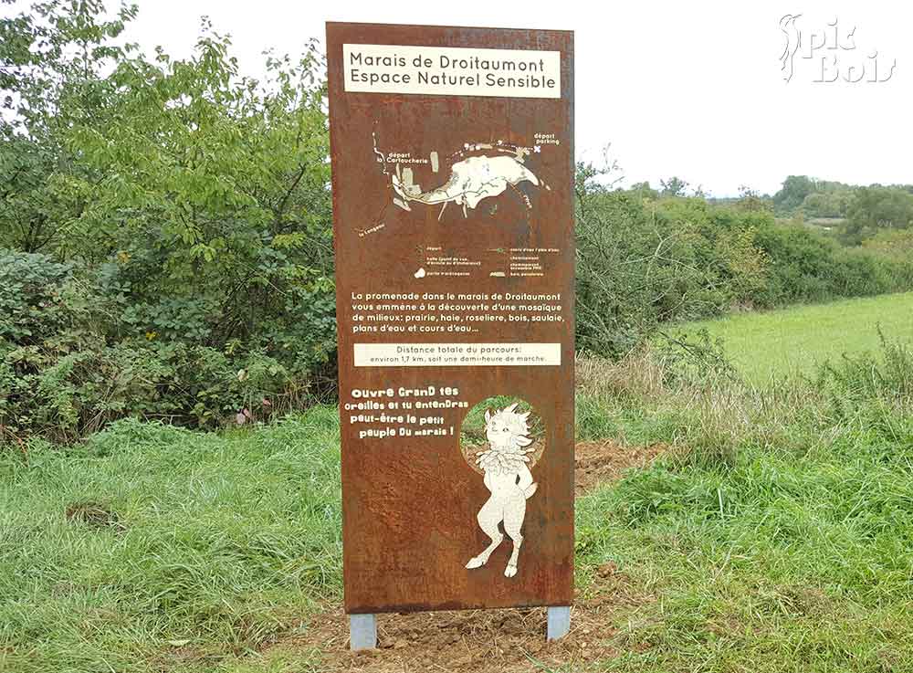 PIC BOIS - Totem en acier corten avec faune - ENS Jarny (54)