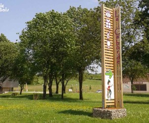 Totem en bois La Caborde – Beaufort (39) PIC BOIS - Totem en bois La Caborde - Beaufort (39)