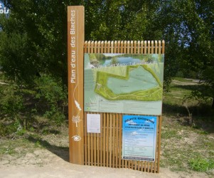 Signalétique touristique - Panneau d'information - Plan d'eau - Fabrication PIC BOIS