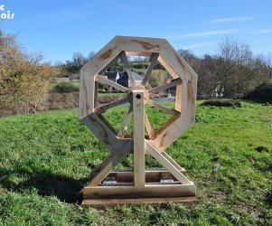 Signalétique touristique | Mobilier interactif - Roue à eau - Saint-Lô (50)