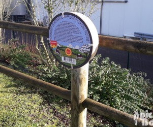 Signalétique touristique | Plaque thématique - Boîte à fromage - Saint-Lô (50)