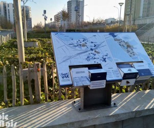 PIC BOIS - Table de lecture en métal avec cubes intégrés et plan - Argenteuil (95)