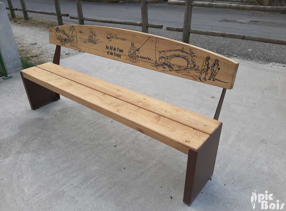 PIC BOIS - Banc en métal et bois, dossier thématique gravé - St Alban Leysse (73)