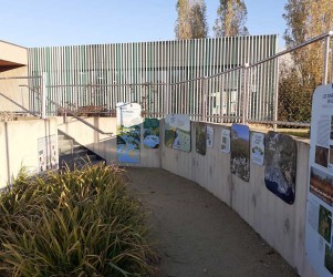 Signalétique touristique | Vue d'ensemble zone humide Maison de l'eau