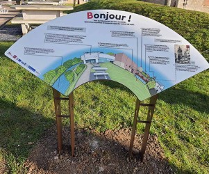 Signalétique touristique | Table d'orientation de l'Historial de la Grande Guerre et du château de Péronne