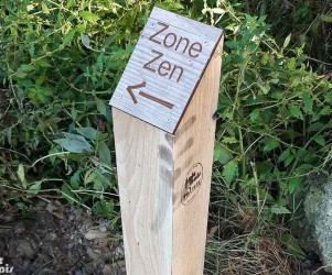 Signalétique touristique | Balisage - Zone zen - Fondation Yves Rocher