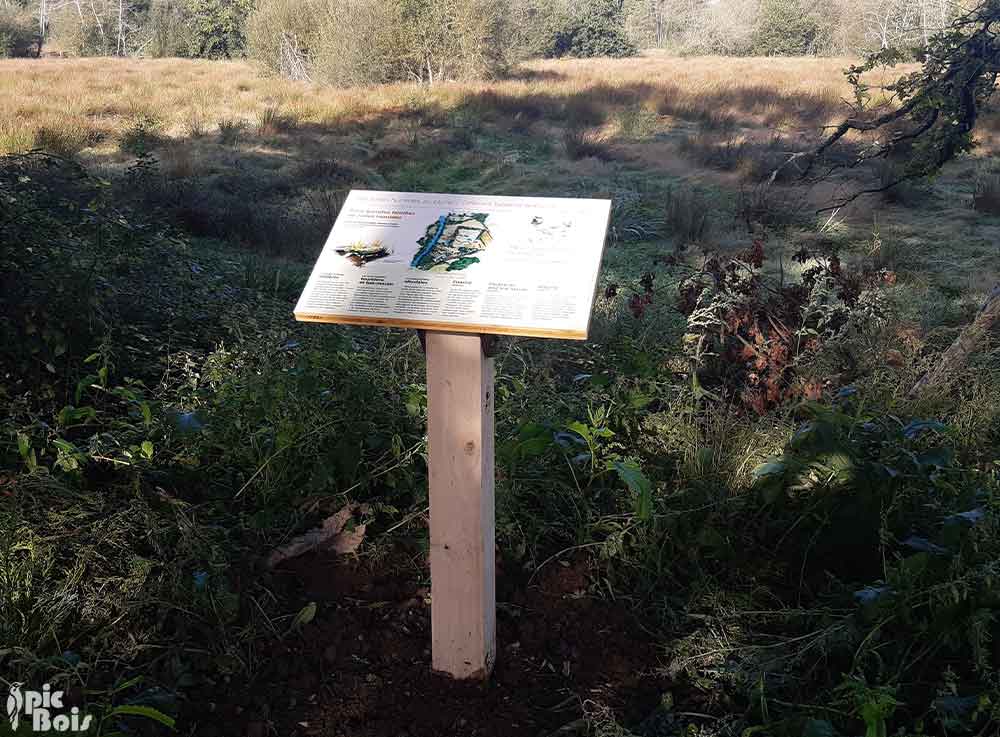 Signalétique touristique | Table de lecture - Les zones humides - Fondation Yves Rocher