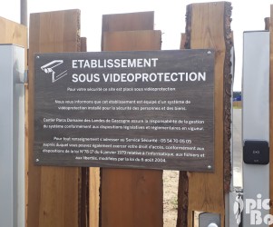 Signalétique camping | Plaque thématique - vidéoprotection - Center Parcs Les Landes de Gascogne - 47