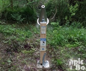 Parcours sensoriel – Ecoute du Dadon Borne d'écoute de la nature du Dadon - Sentier du Cincle