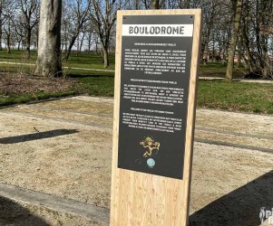 Totem consignes utilisation boulodrome - Pipaix