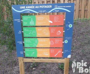 Signalétique camping | Mobilier interactif - BQR 2 faces - Center Parcs Les Landes de Gascogne - 47