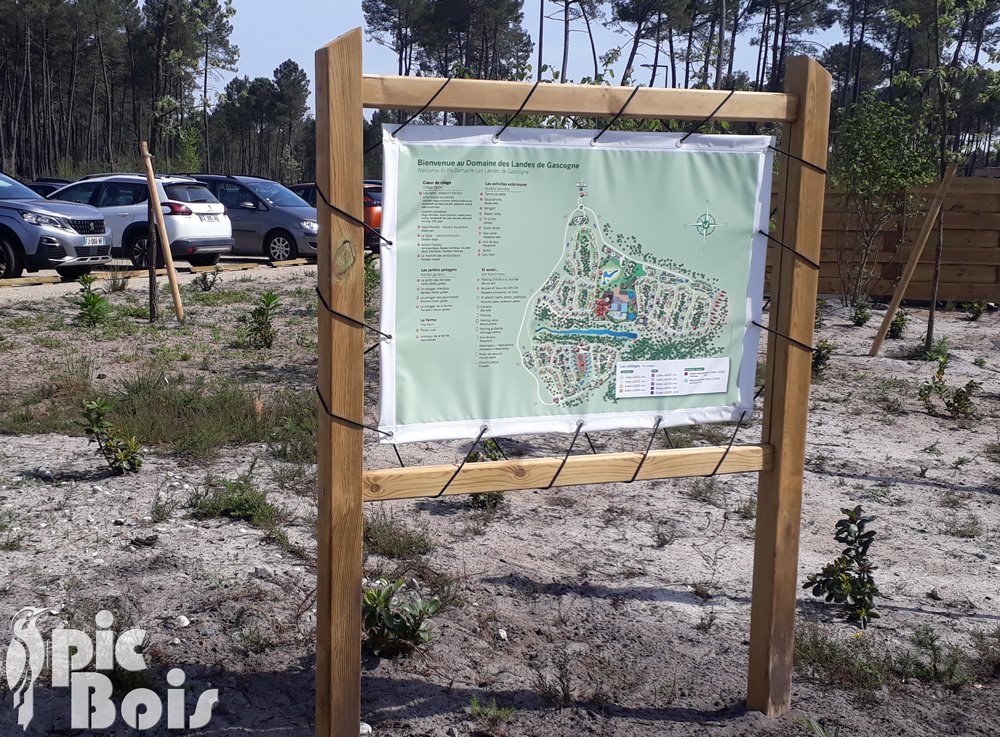 Signalétique camping | Panneau d'information - plan sur bâche - Center Parcs Les Landes de Gascogne - 47
