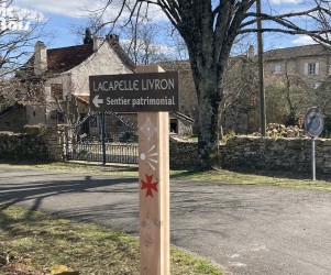 Signalétique de randonnée pédestre | Directionnel sentier - Lacapelle Livron - Lacapelle-Livron-82