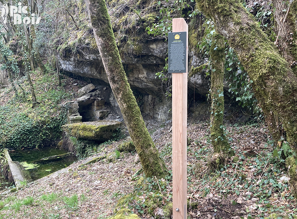 Signalétique de randonnée pédestre | Plaque thématique - Lavoir haut - Lacapelle-Livron-82
