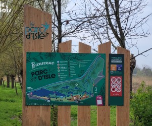 Signalétique touristique | Panneau d'information - Parc d'Isle - Saint-Quentin (02)