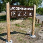 Enseigne – Accueil du lac