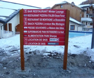 Signalétique touristique - SIL - Activités de station de ski - Fabrication PIC BOIS