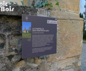 Signalétique touristique - Plaque thématique - Histoire chapelle - Fabrication PIC BOIS