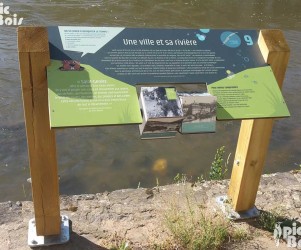 Signalétique touristique - Mobilier interactif - Cubes à tourner - Fabrication PIC BOIS