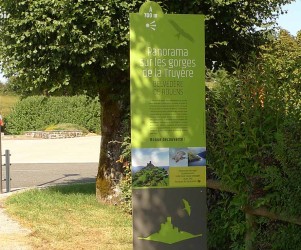 Signalétique touristique - Totem - Belvédère de Rouens - Fabrication PIC BOIS