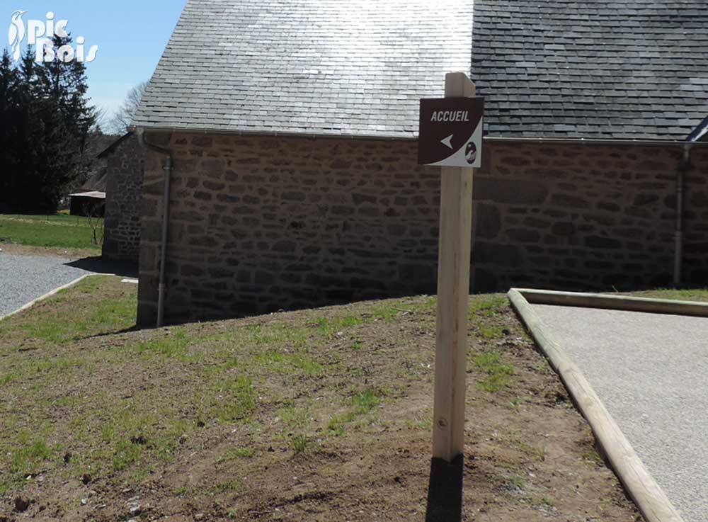 Signalétique touristique - Directionnel piéton - Réseau de site - Fabrication PIC BOIS