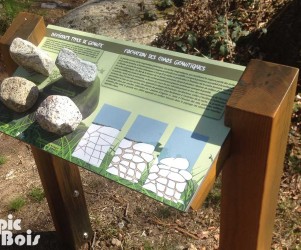 Signalétique touristique - Parcours sensoriel - Jeu du toucher - Fabrication PIC BOIS
