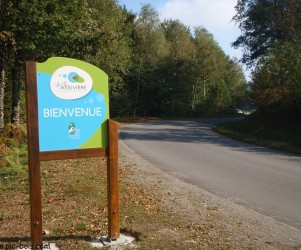 Signalétique touristique - Panneau d'information - Accueil du lac - Fabrication PIC BOIS