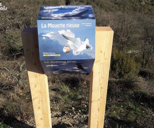 Signalétique touristique - Mobilier interactif - BQR aigle - Fabrication PIC BOIS