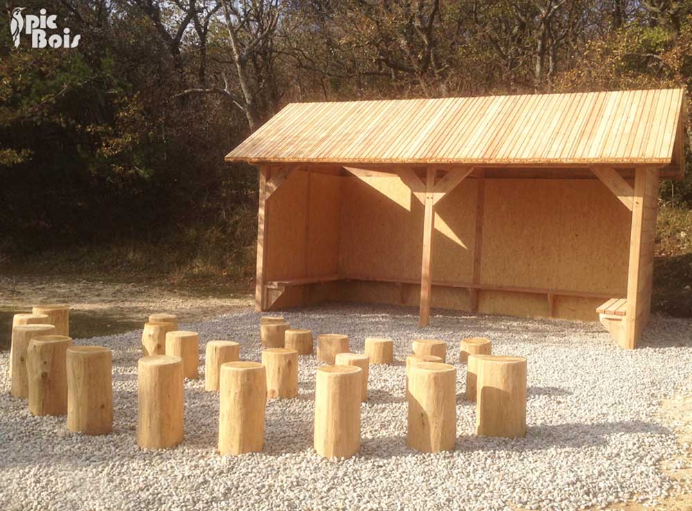 Signalétique touristique - Mobilier abri - Cabane et Amphithéâtre - Fabrication PIC BOIS