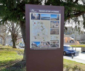 Signalétique touristique - Totem - Parcours patrimoine - Fabrication PIC BOIS