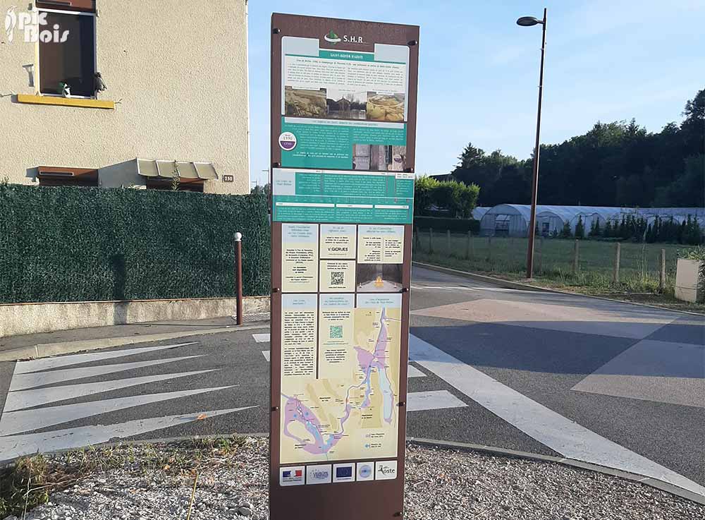 Signalétique touristique - Totem - Information et repères de crues - Fabrication PIC BOIS