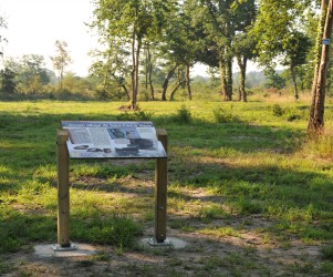 Signalétique touristique - Table de lecture - Ancien village - Fabrication PIC BOIS