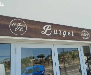 Signalétique touristique - Enseigne murale - Enseigne burger - Fabrication PIC BOIS