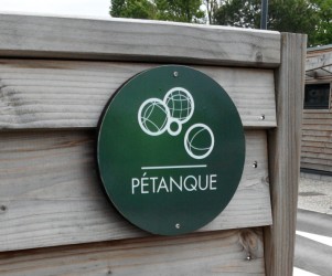 Signalétique touristique - Signalétique d'emplacement - Pétanque - Fabrication PIC BOIS