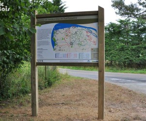 Signalétique touristique - Gamme Classéo - Plan de randonnées - Fabrication PIC BOIS