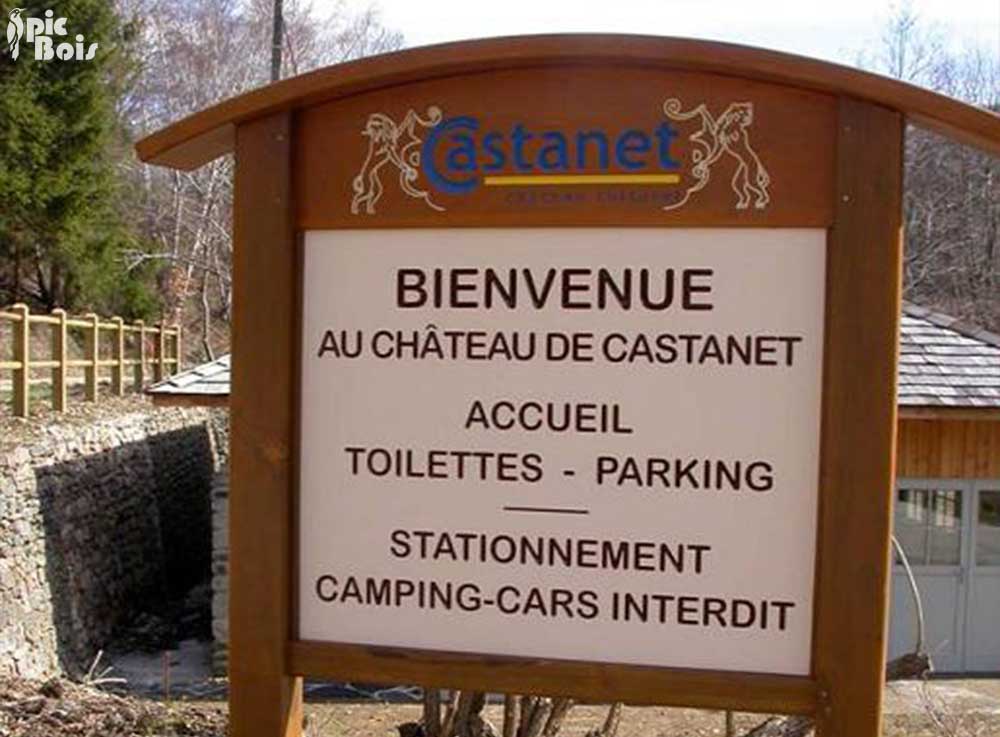 Signalétique touristique - Panneau d'information - Accueil château - Fabrication PIC BOIS