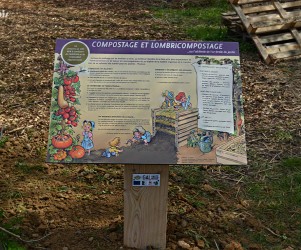 Signalétique touristique - Table de lecture - Le compostage - Fabrication PIC BOIS