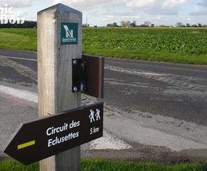 Signalétique touristique - Directionnel sentier - Circuit pédestre - Fabrication PIC BOIS