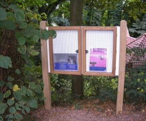 59-ens-du-cg59-vitrines-bois-panneau-d-accueil.jpg Signalétique touristique - Panneau d'affichage - Accueil ENS - Fabrication PIC BOIS