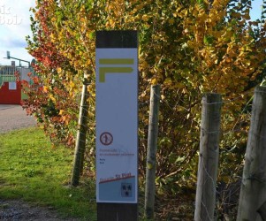 Signalétique touristique - Totem - Jalon de randonnée - Fabrication PIC BOIS