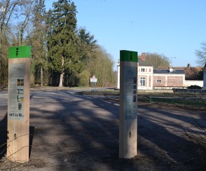 Signalétique touristique - Totem - Accueil abbaye - Fabrication PIC BOIS