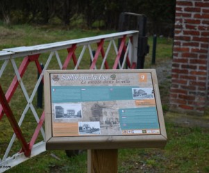 Signalétique touristique - Table de lecture - Musée dans la ville - Fabrication PIC BOIS