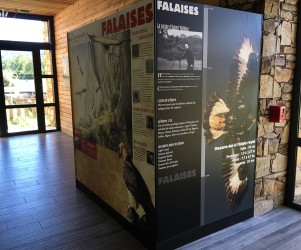 Signalétique touristique - Caisson - Cloison exposition - Fabrication PIC BOIS