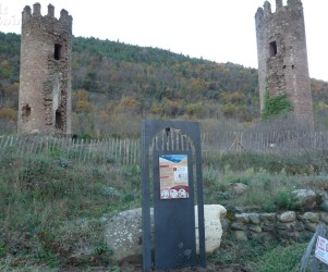 Signalétique touristique - Totem - Histoire du château - Fabrication PIC BOIS