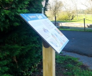 Signalétique touristique - Table de lecture - Les écluses - Fabrication PIC BOIS