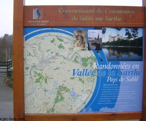 Signalétique touristique - Panneau d'information - Pays de Sablé - Fabrication PIC BOIS