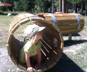 Signalétique touristique - Jeu ludo-sportif - Jeu du tunnel - Fabrication PIC BOIS