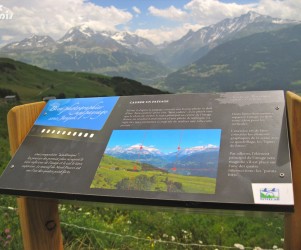 Signalétique touristique - Station de dessin - Regards d'artistes - Fabrication PIC BOIS
