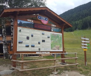 Signalétique touristique - Plan des pistes - Les pistes de ski - Fabrication PIC BOIS